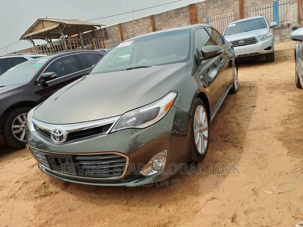 Toyota Avalon 2014 Green