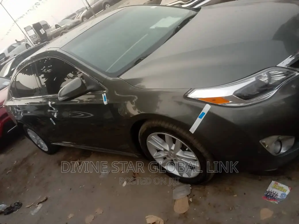 Toyota Avalon 2014 Green