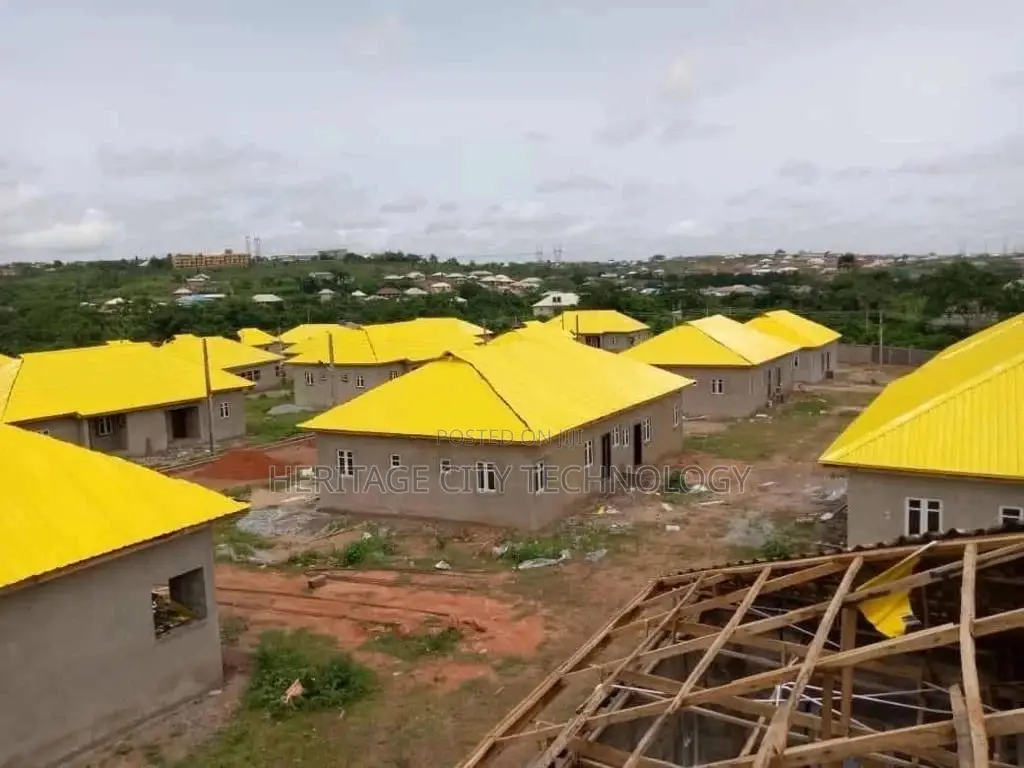Very Colourful Yellow. Long Span Design
