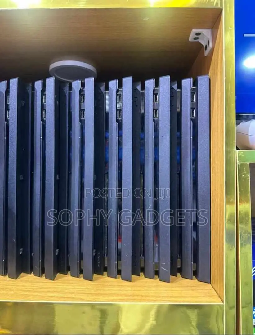 Super Neat UK Used PS4 Slim//Pro//Fat