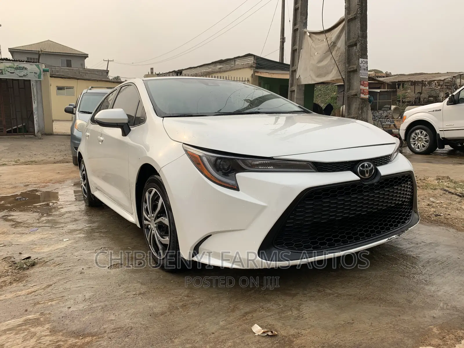 Toyota Corolla LE 2021 White