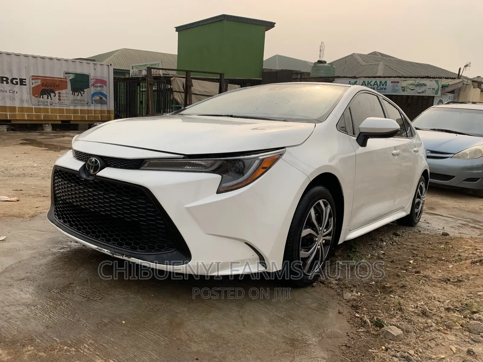 Toyota Corolla LE 2021 White