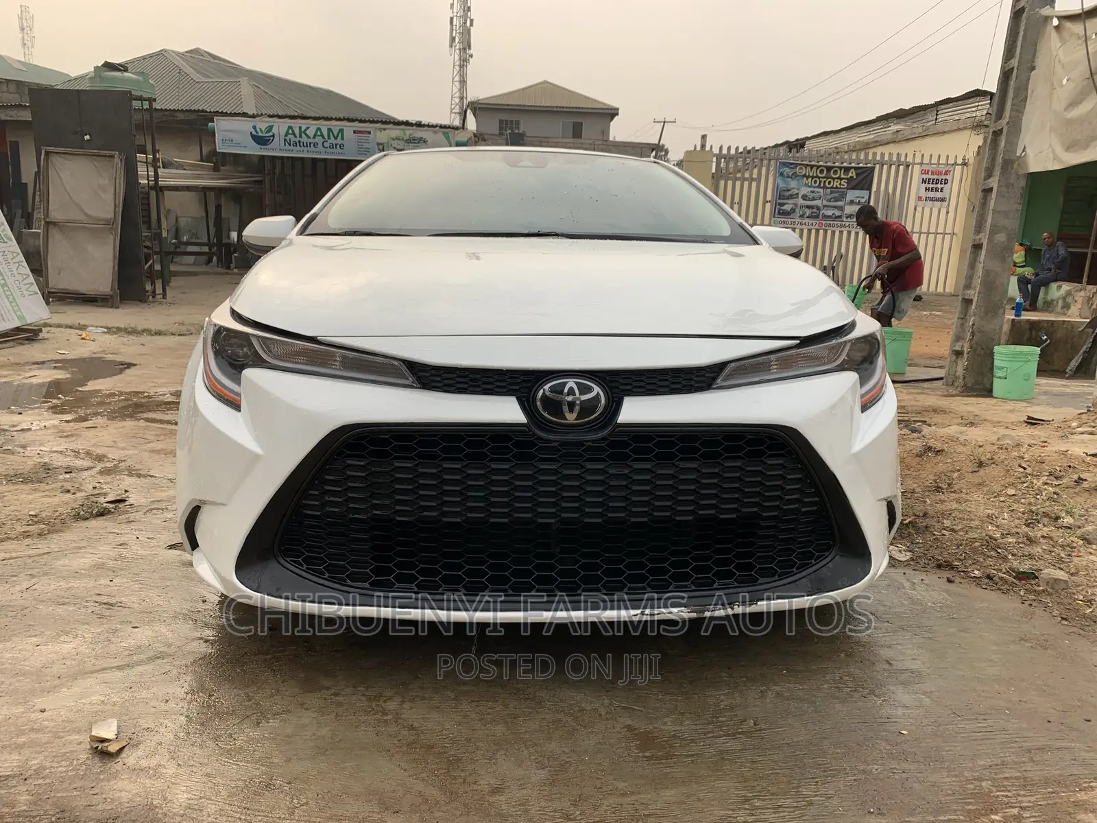 Toyota Corolla LE 2021 White
