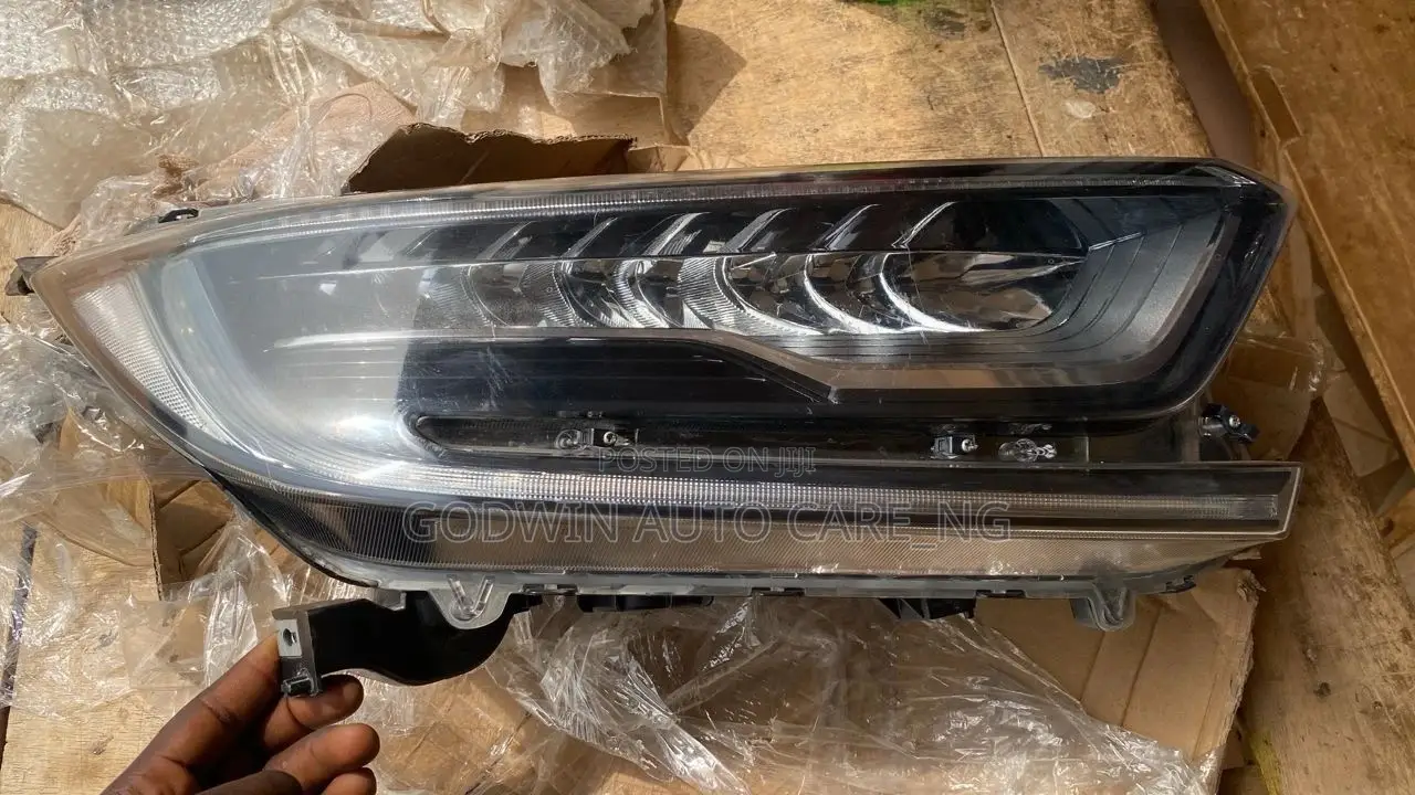 Headlight 2020 Honda CRV Touring
