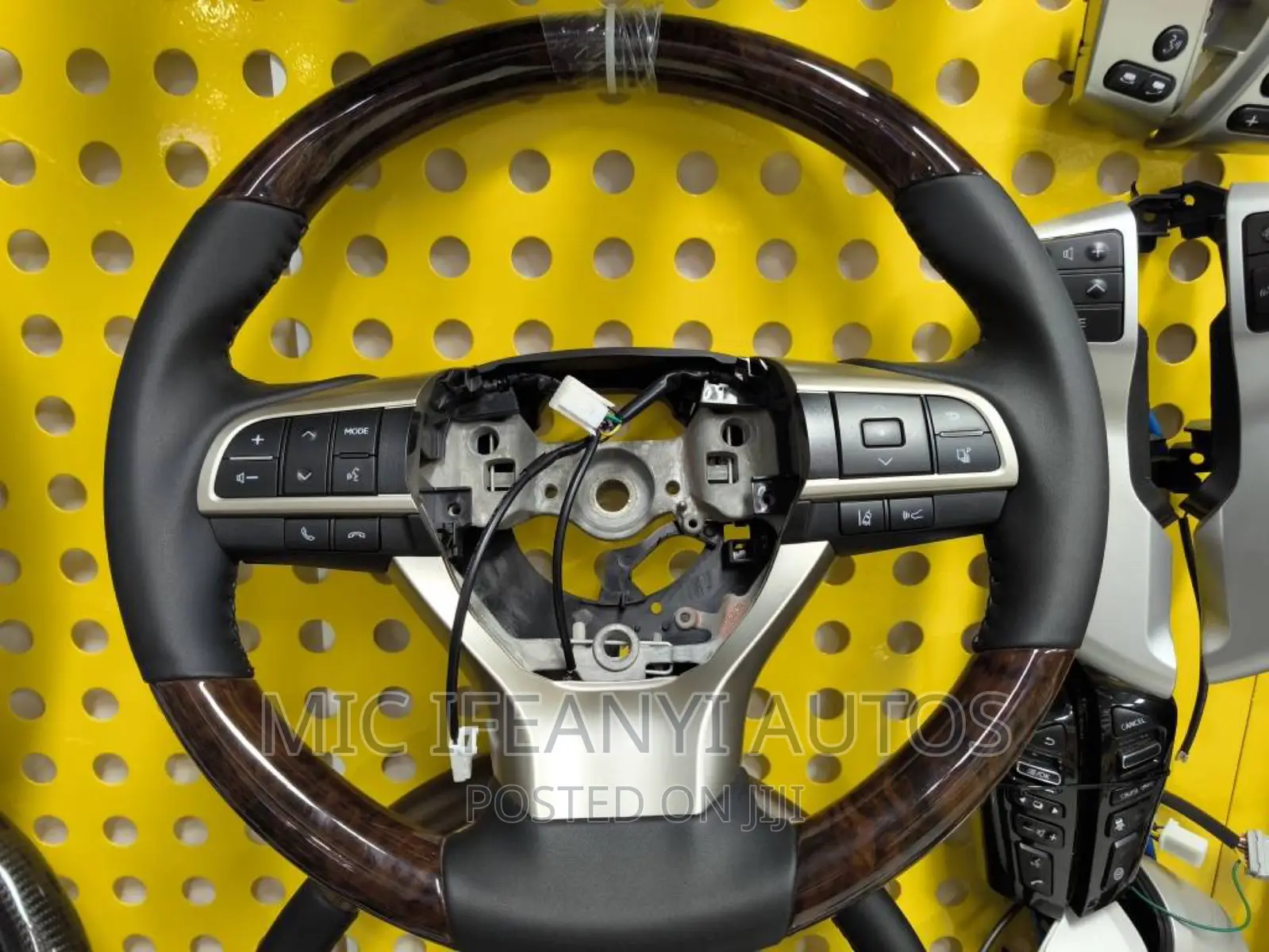 LEXUS Steering Wheels