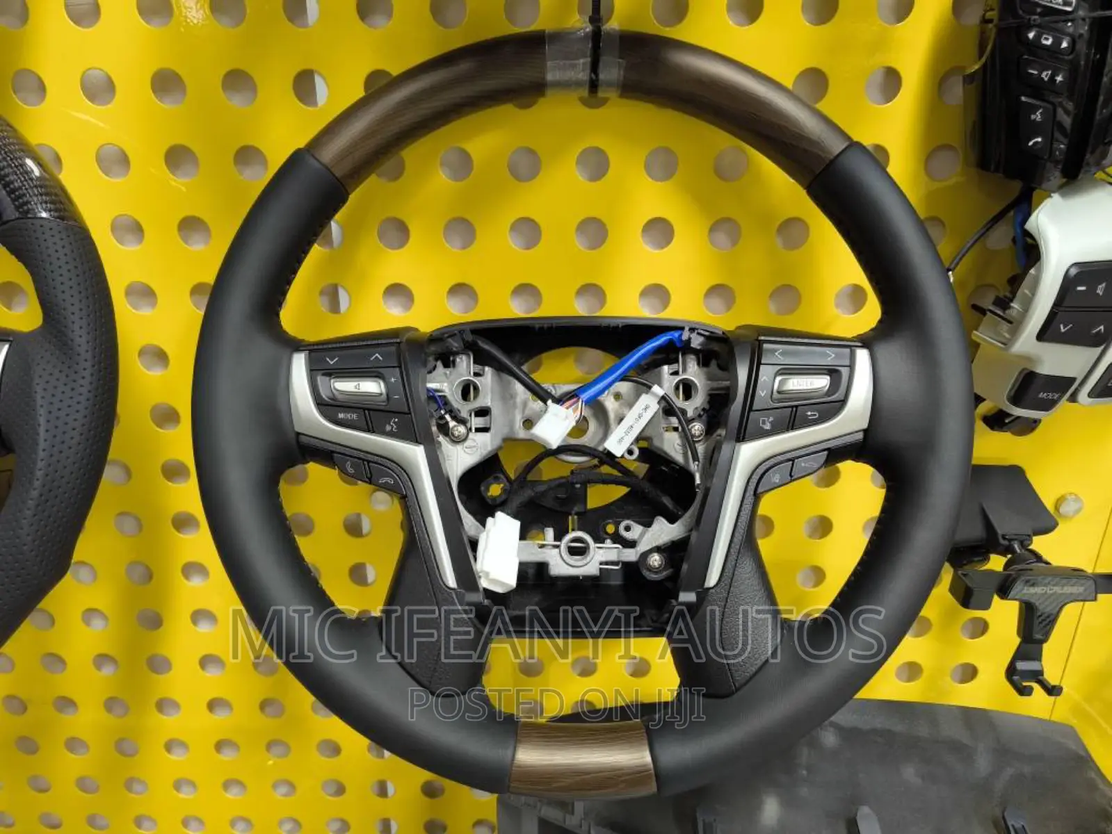 Steering Wheel Toyota Landcruiser