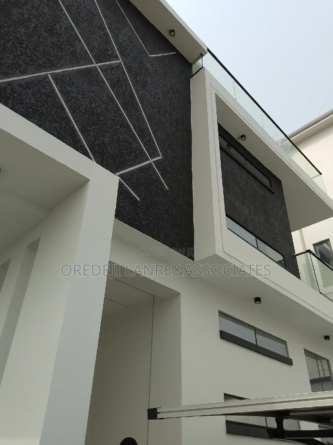 5bdrm Maisonette in Omole Phase1 for sale