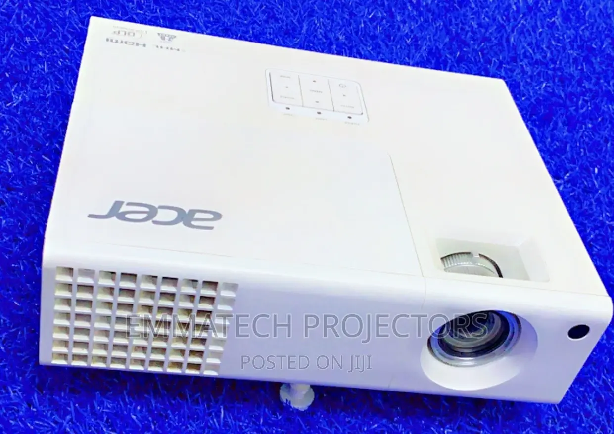 Uk Used Brilliant Colour Projector Lagos , Ibadan, Ph