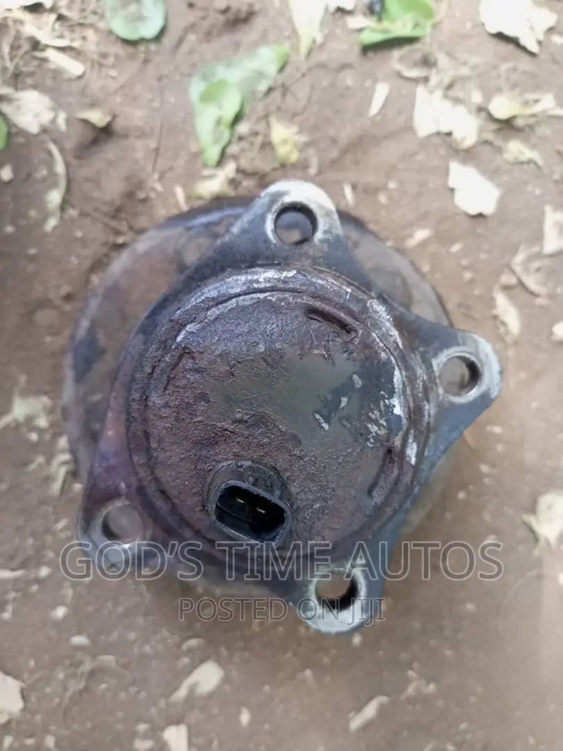 Toyota Camry Hub 2.4/2.7 4plug