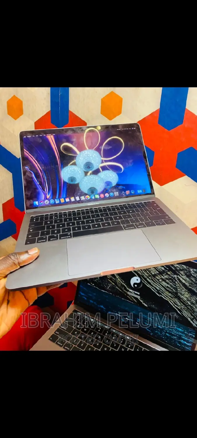 Laptop Apple MacBook Pro 2017 8GB Intel Core i5 SSD 256GB