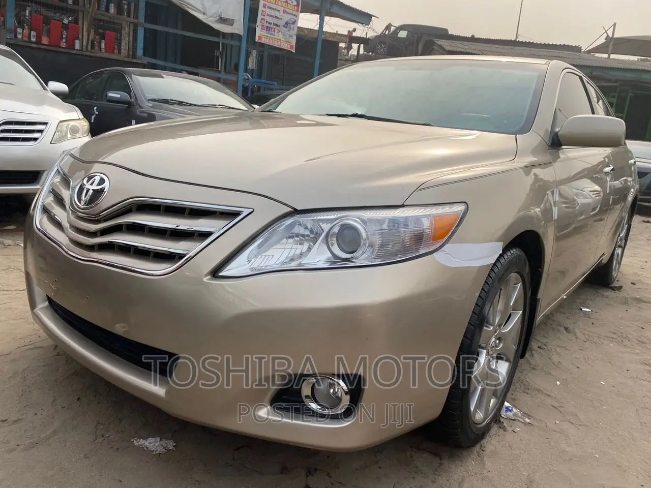Toyota Camry 2008 Gold