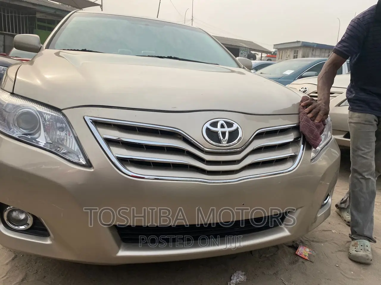 Toyota Camry 2008 Gold