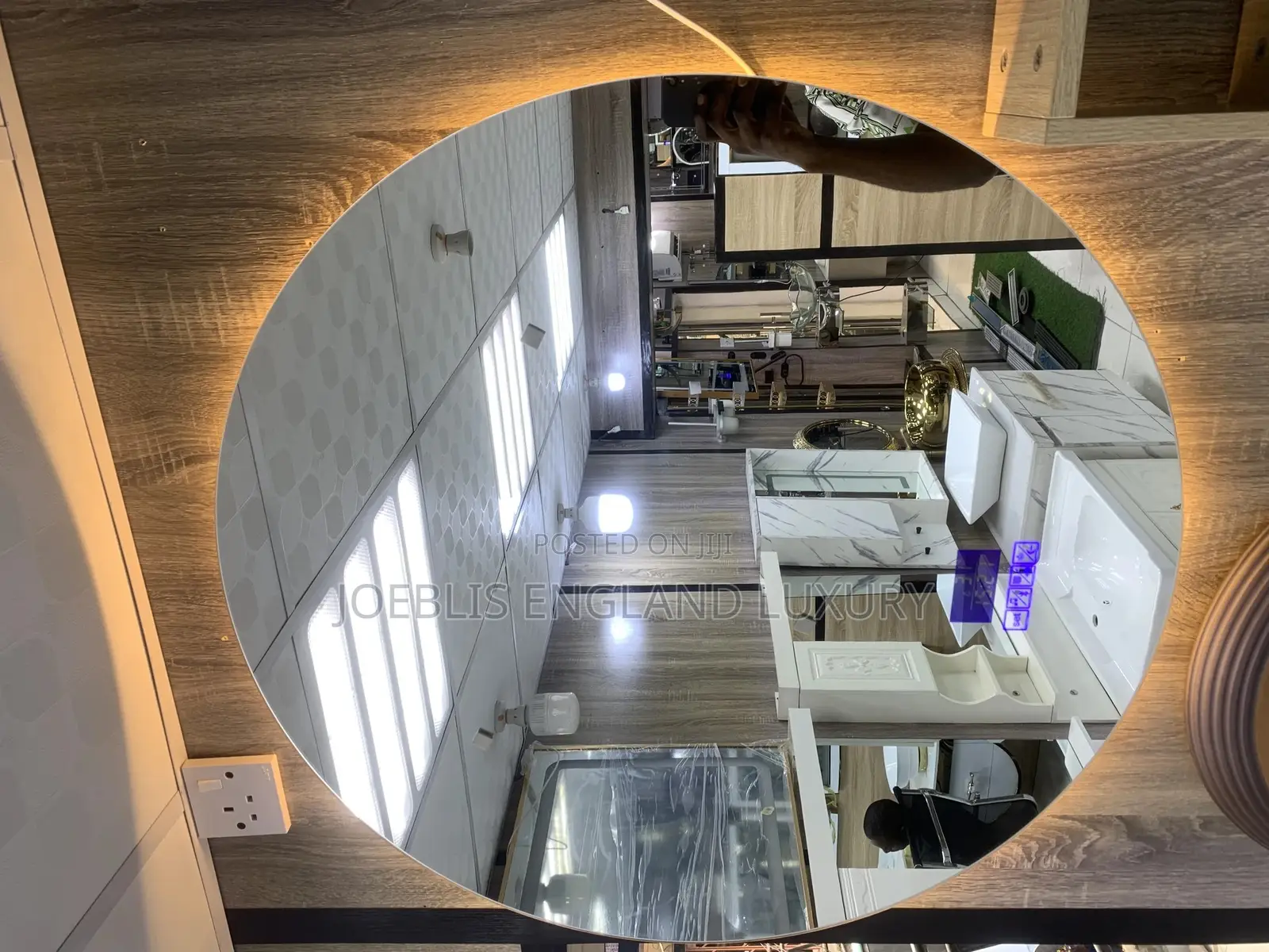 3 Light Led Mirror With Bluetooth