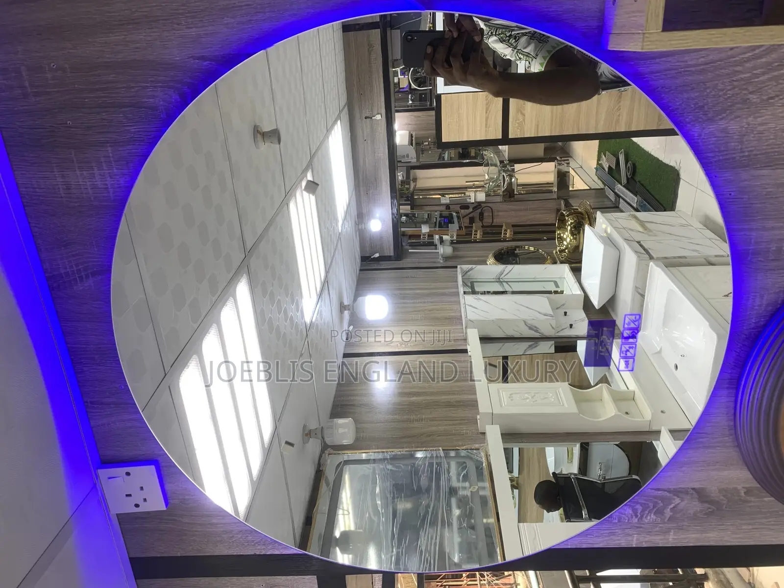 3 Light Led Mirror With Bluetooth