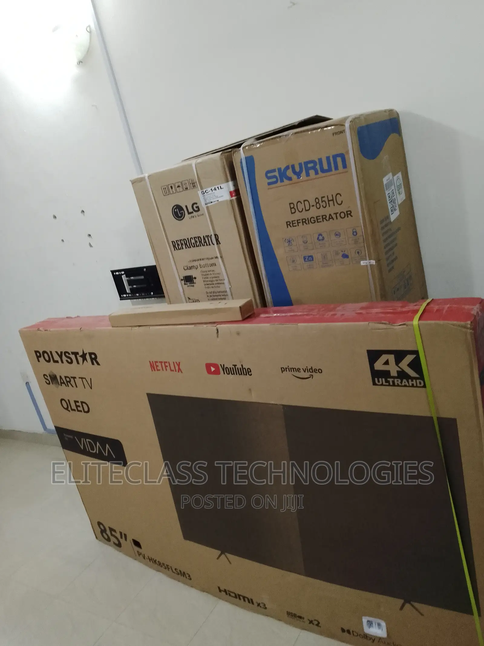 Polystar (85”) Smart LED Ultra HD TV