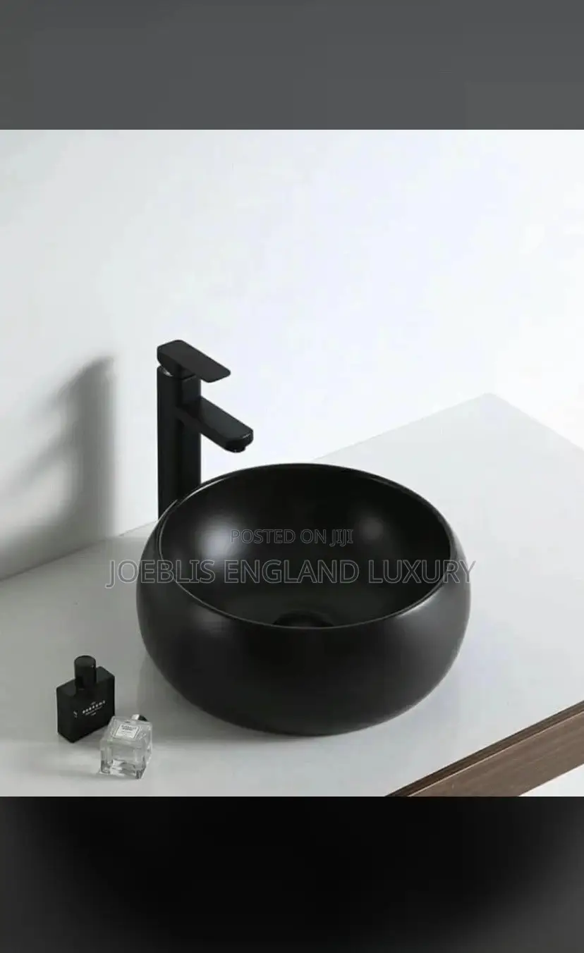 Black Round Counter Top