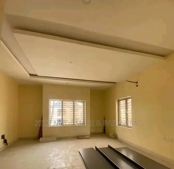 4bdrm Duplex in Reef Court Estate,, Port-Harcourt for sale