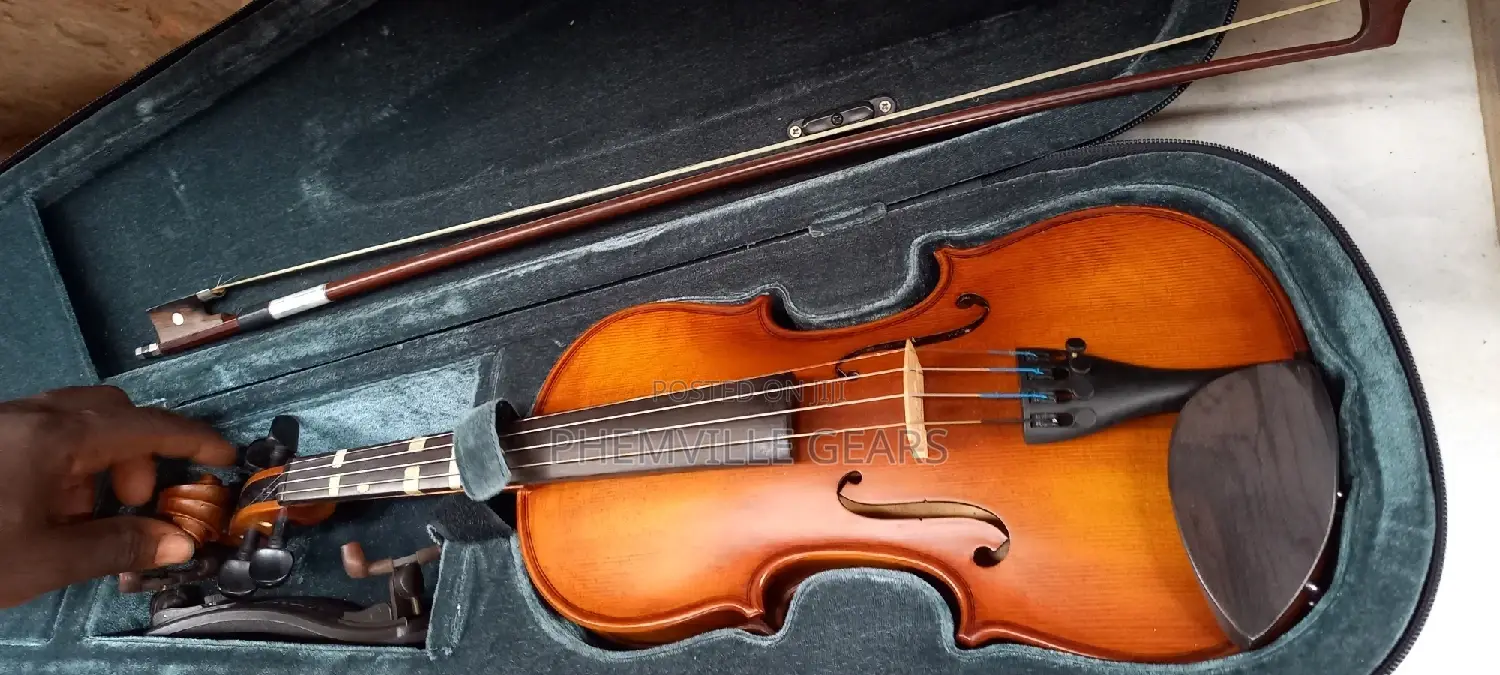 Original Uk Used 1/2 Concert Violin