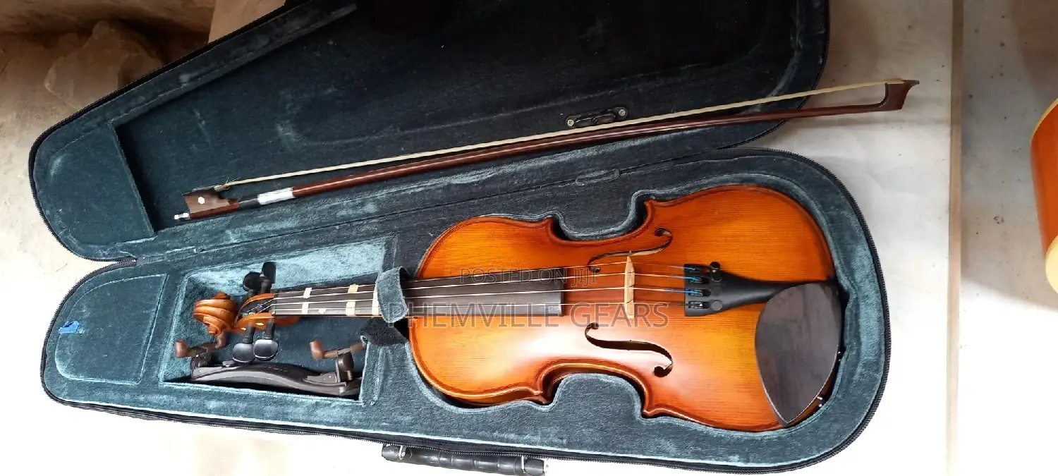 Original Uk Used 1/2 Concert Violin