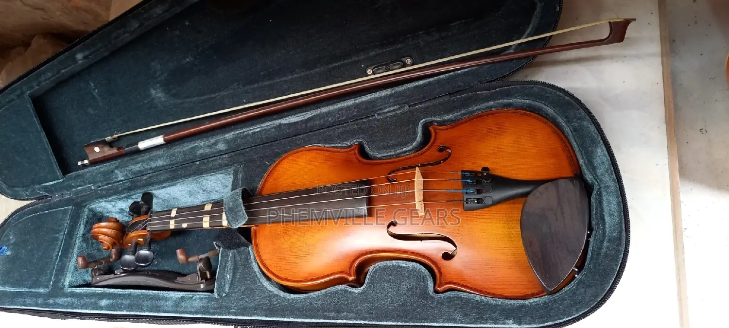 Original Uk Used 1/2 Concert Violin