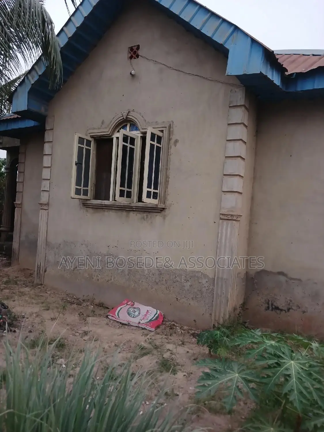 4bdrm Bungalow in Ibasha, Obafemi-Owode for sale