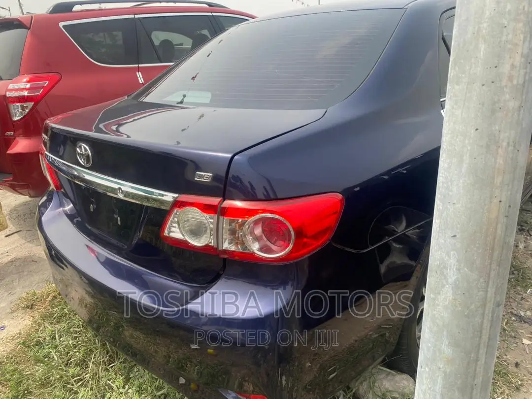 Toyota Corolla 2013 Blue