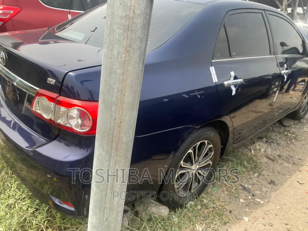 Toyota Corolla 2013 Blue