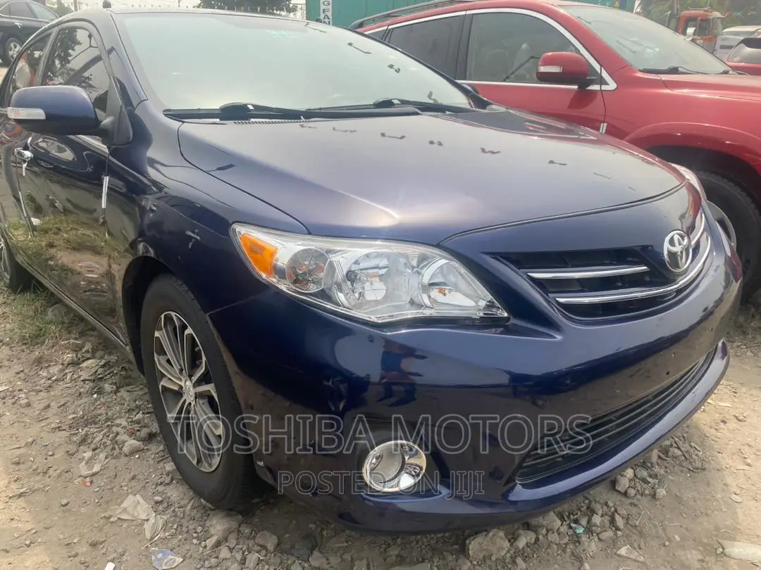 Toyota Corolla 2013 Blue