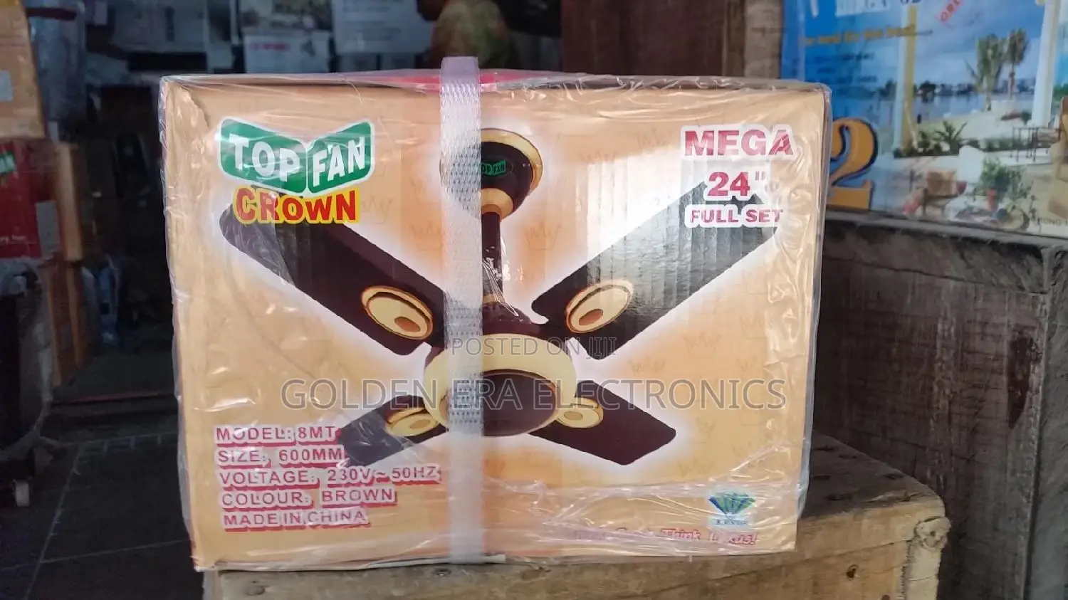 Top Man Short Blade Ceiling Fan