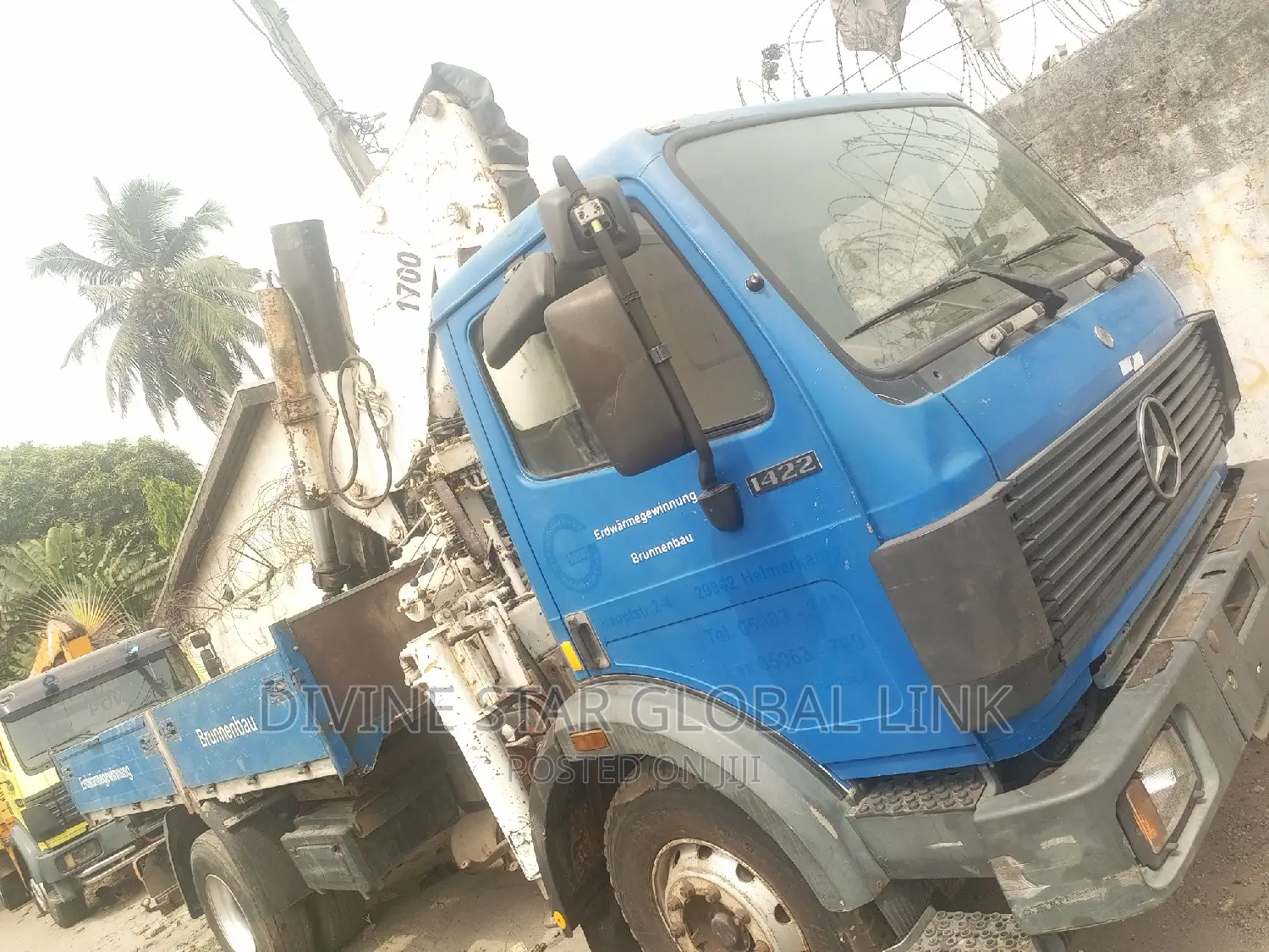 Hiyab Mercedes Benz 1422