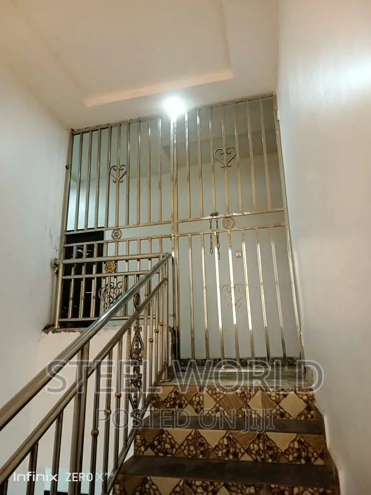 Stainless Burglary and Staircase