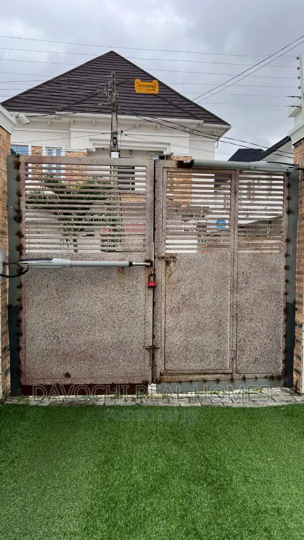 Furnished 4bdrm Duplex in Chevron, Lekki for sale