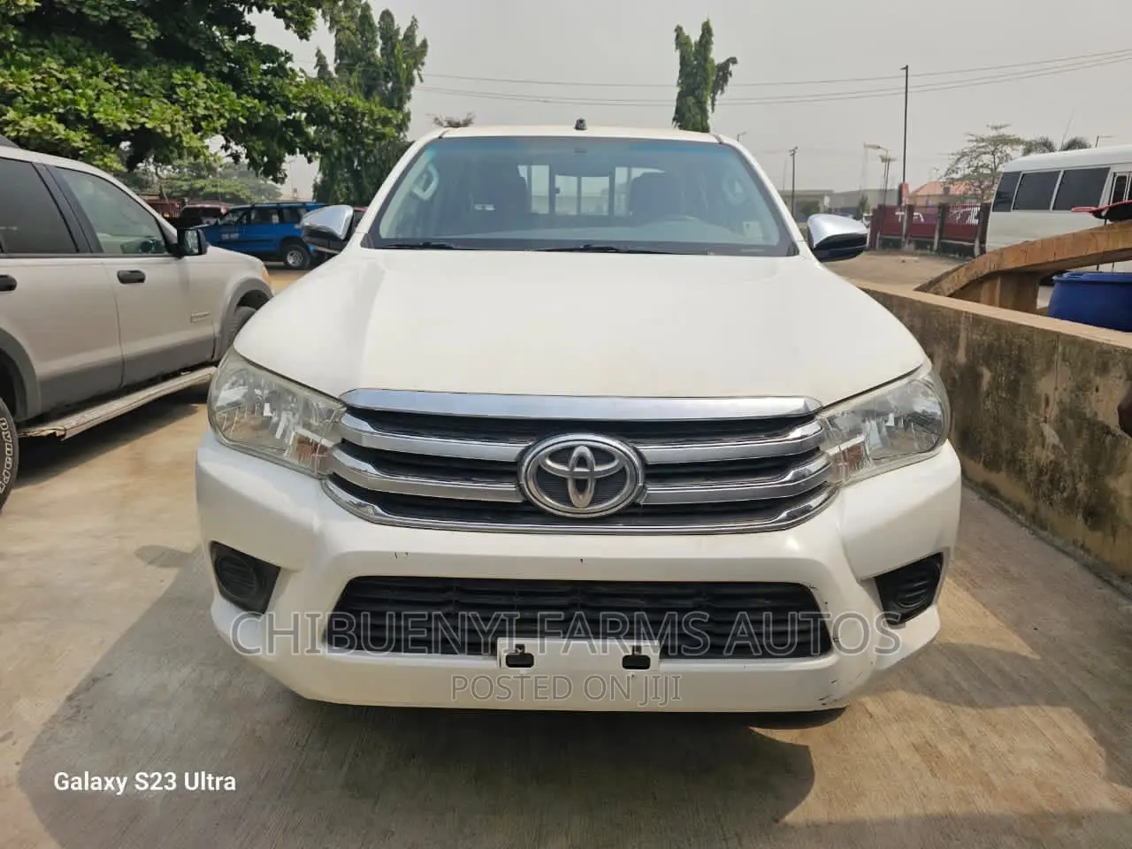Toyota Hilux 2016 White
