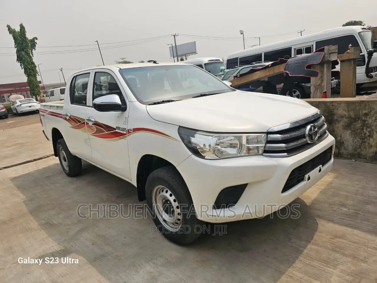 Toyota Hilux 2016 White