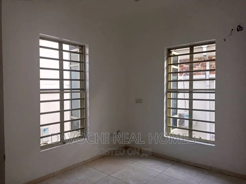 4bdrm Duplex in Ikota Villa Estate, Lekki for sale
