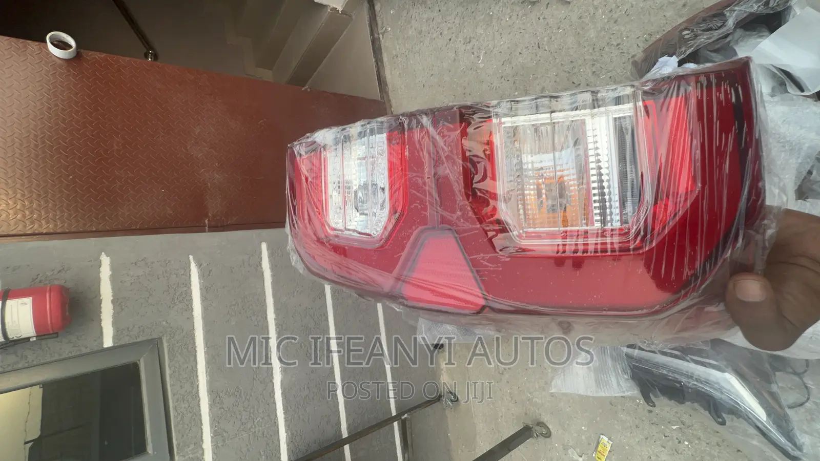 2021/2022 Hilux Backlight