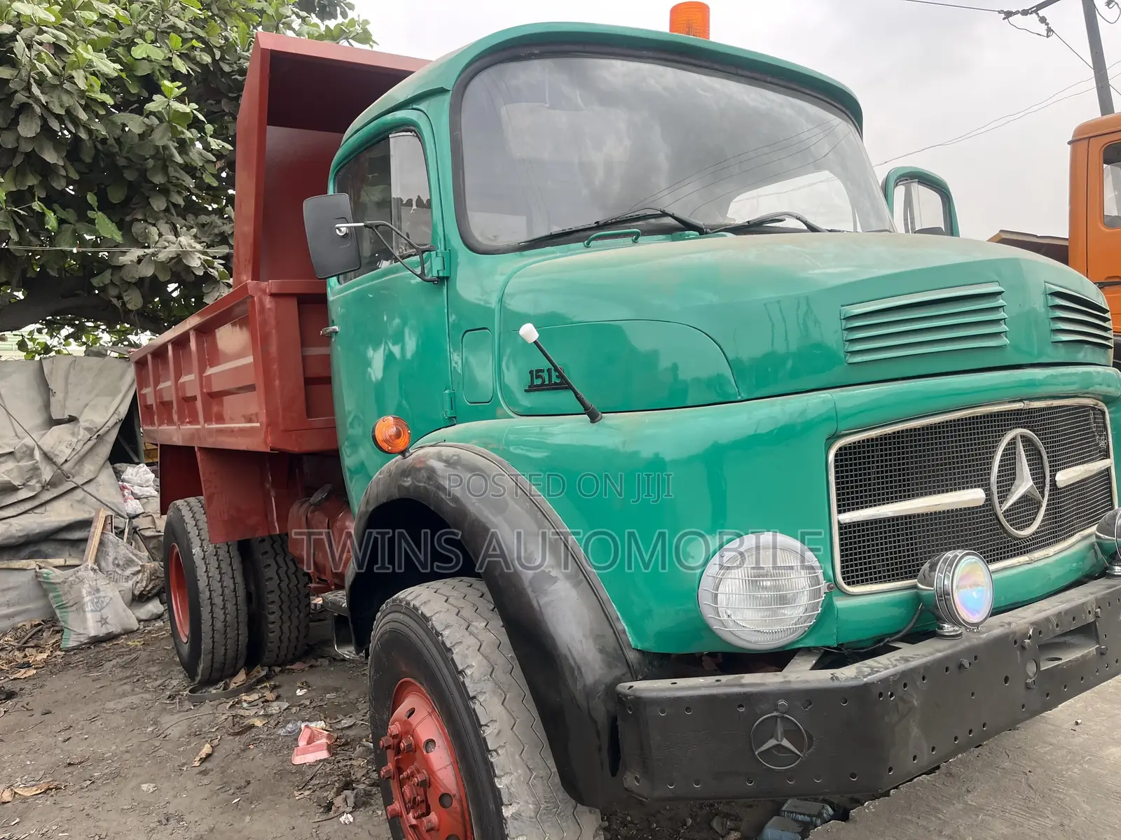Mercedes-Benz 1513