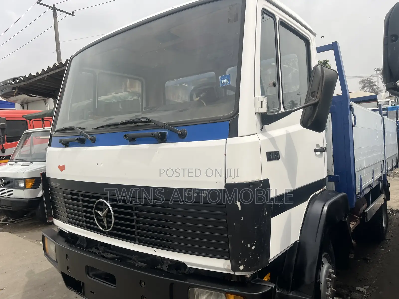 Mercedes-Benz 814