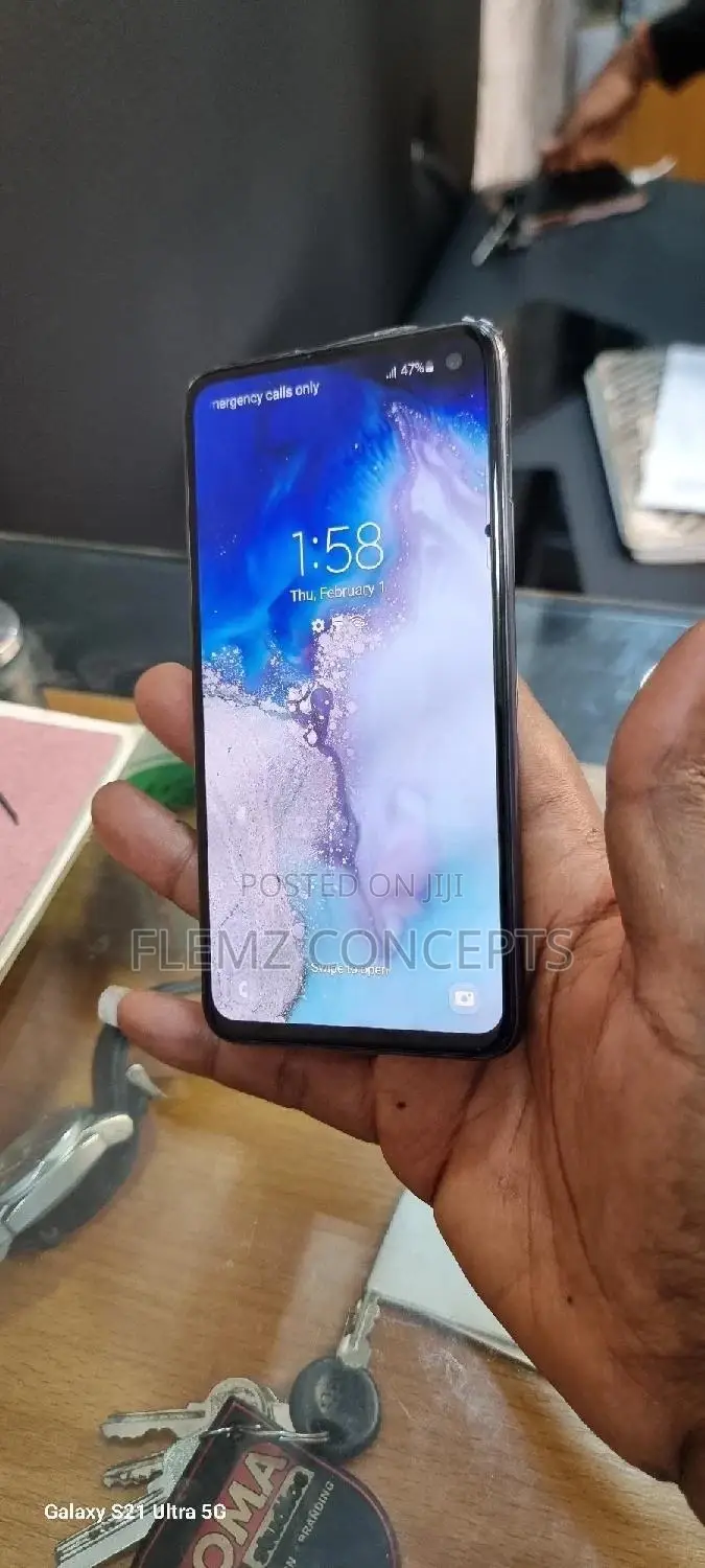 Samsung Galaxy S10e 128 GB Blue