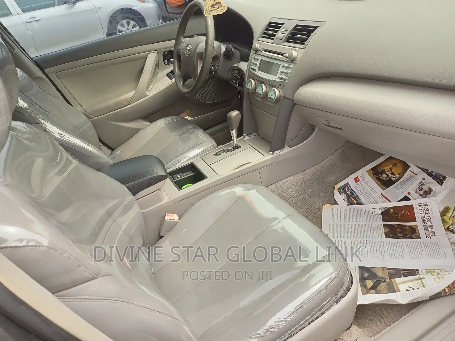 Toyota Camry LE 4dr Sedan (2.4L 4cyl 5A) 2009 Gray