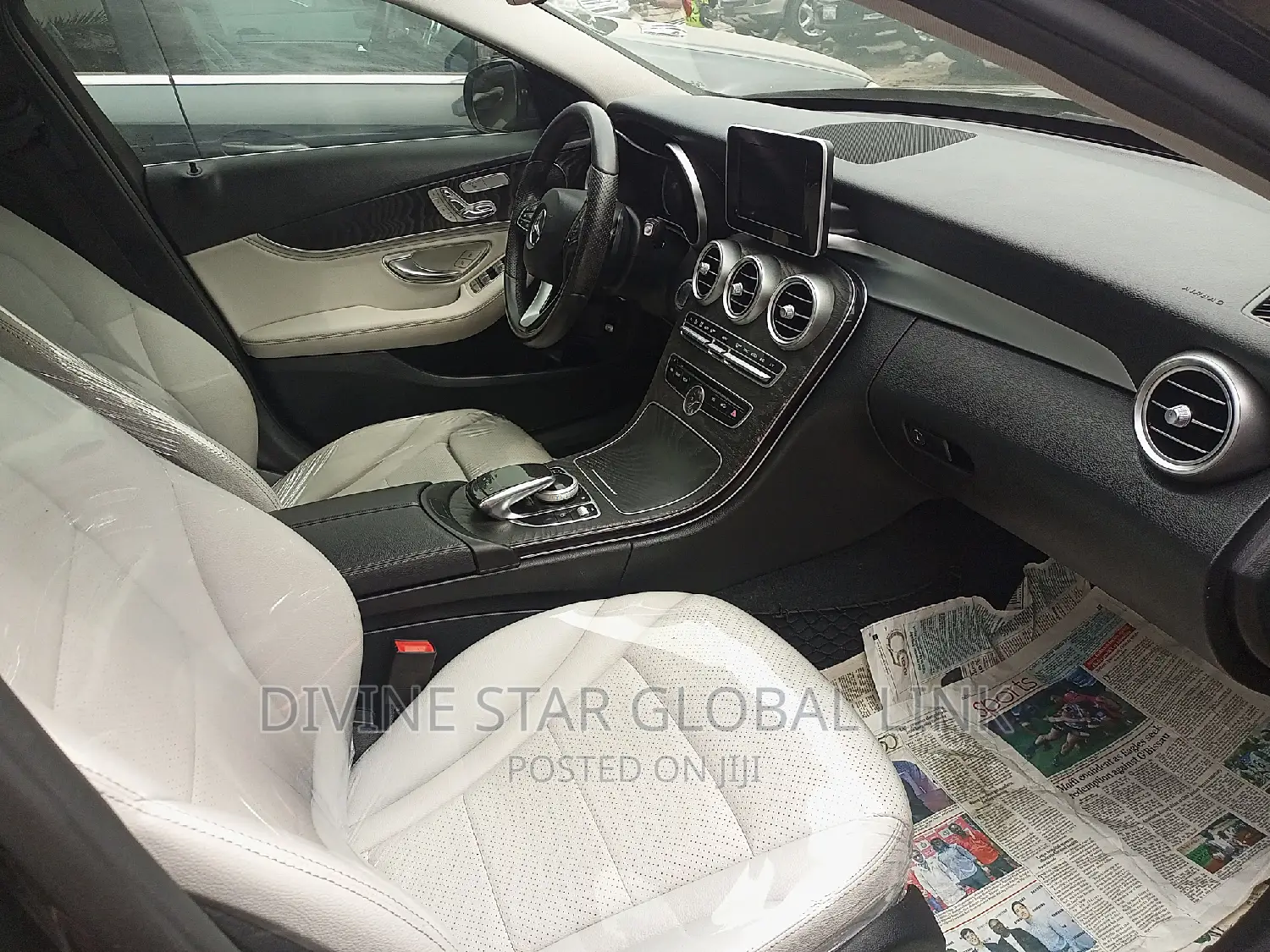 Mercedes-Benz C300 2017 Black