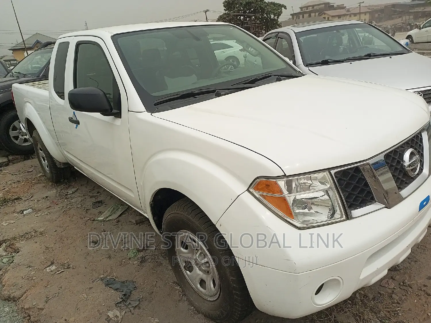 Nissan Frontier Crew Cab Nismo 4x4 2008 White