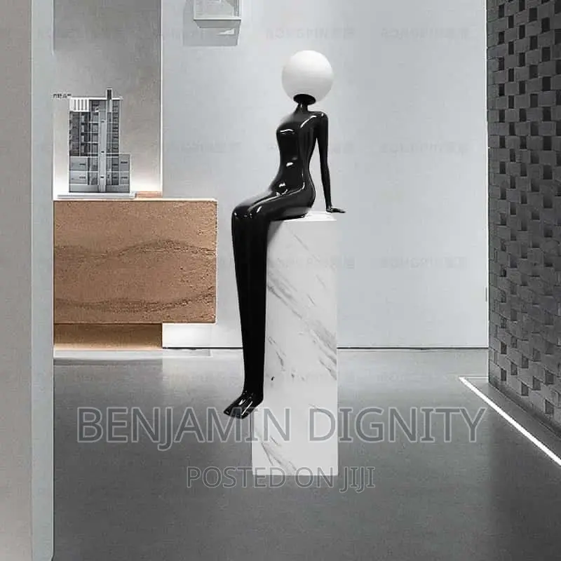 Human Shaped Sculptor Light