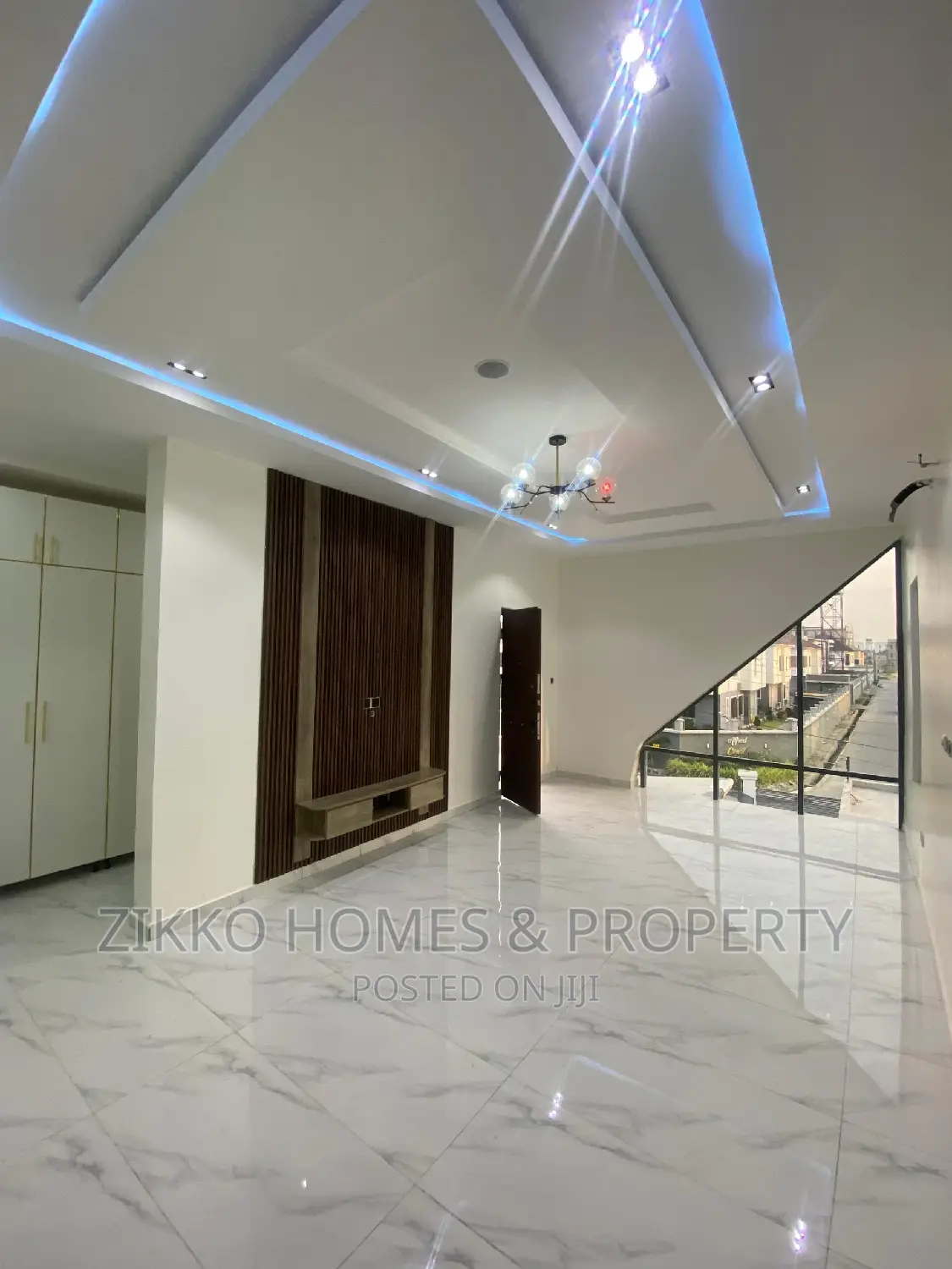 5bdrm Duplex in Agungi, Lekki for sale