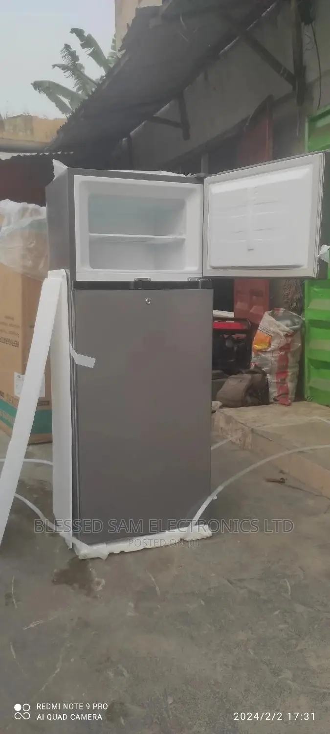 Hisense 205L Double Door Freezer Fridge Fast Freezing A++