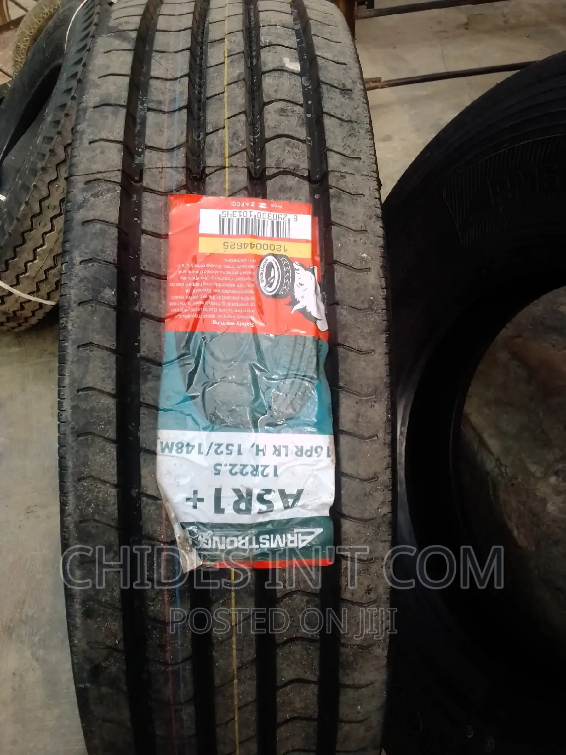12/22,5 Amsterong Tire