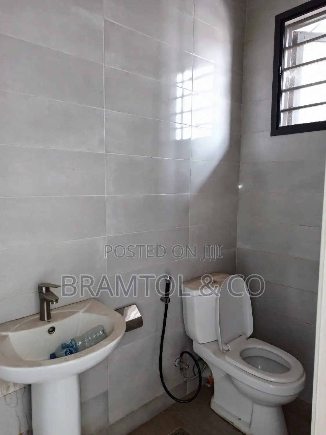 4bdrm Townhouse / Terrace in Jahi for rent