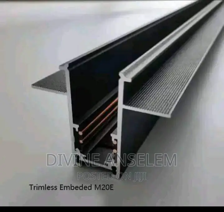 Magnetic Track Rall