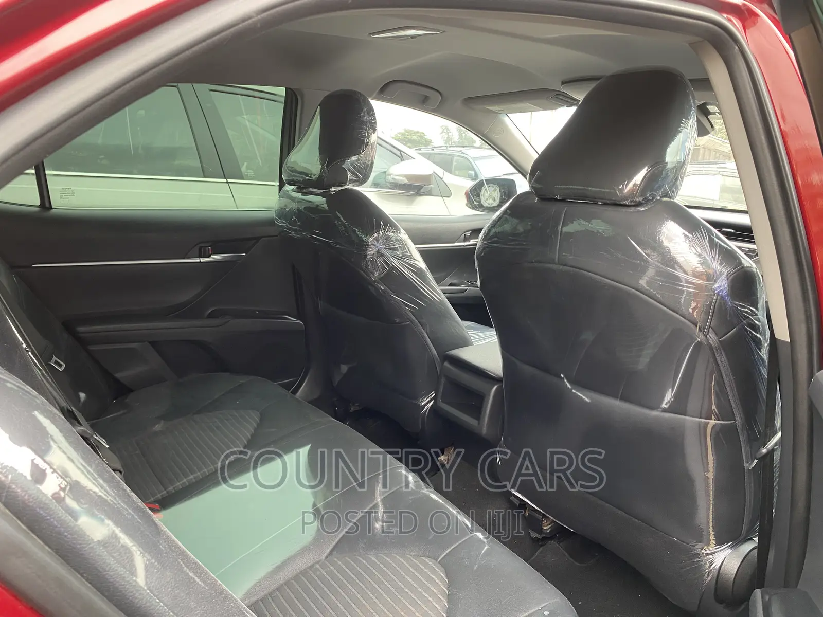 Toyota Camry SE FWD (2.5L 4cyl 8AM) 2018 Red