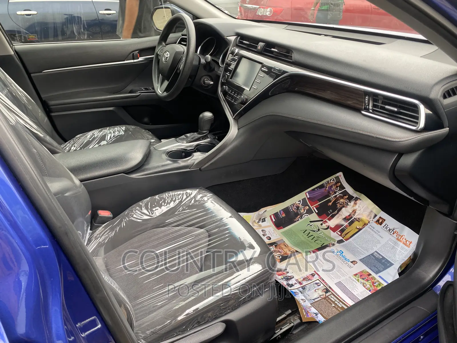 Toyota Camry LE (2.5L 4cyl 8A) 2019 Blue